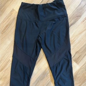 Capri workout leggings